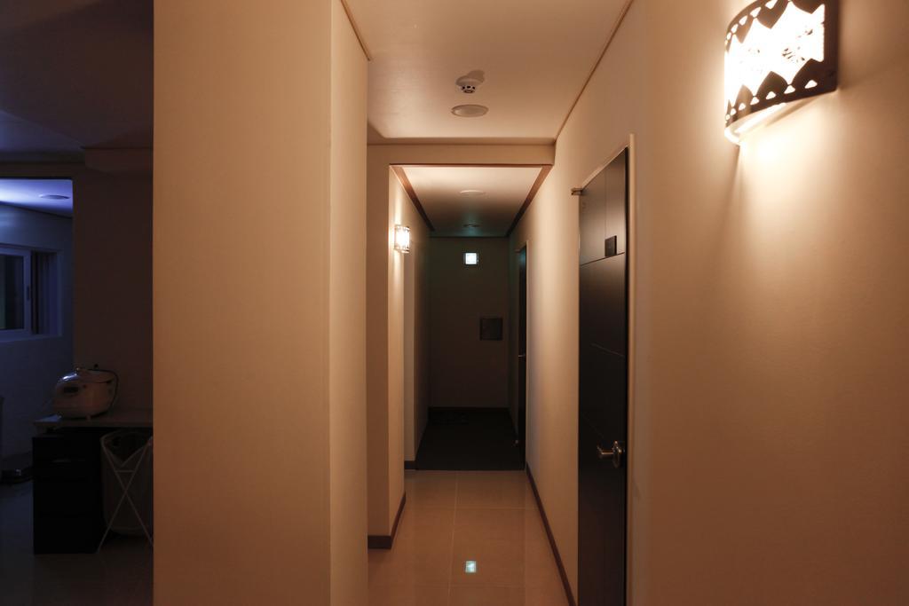 Namsan Gil House Hotel Seoel Buitenkant foto